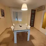 Διαμέρισμα En El Centro Cerca De La Playa